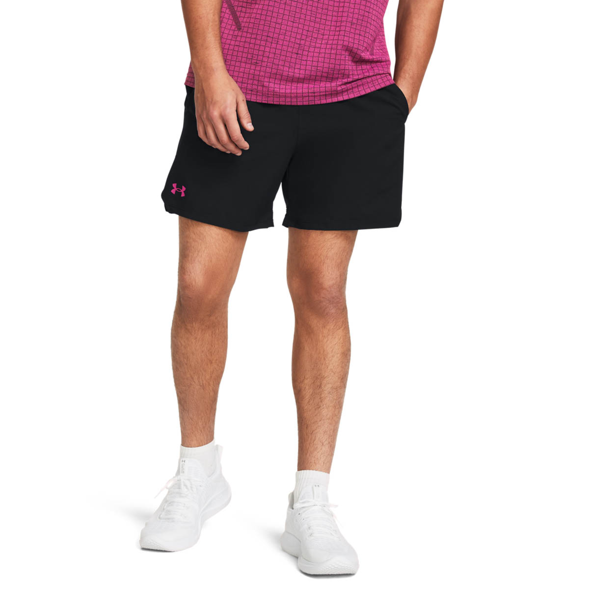 UA VANISH WOVEN 6IN SHORTS