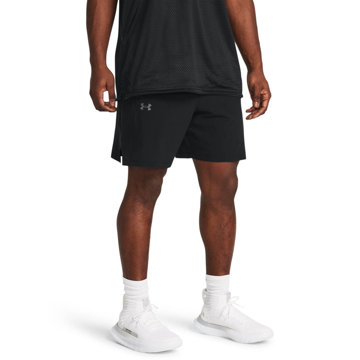 UA BASELINE WOVEN SHORT